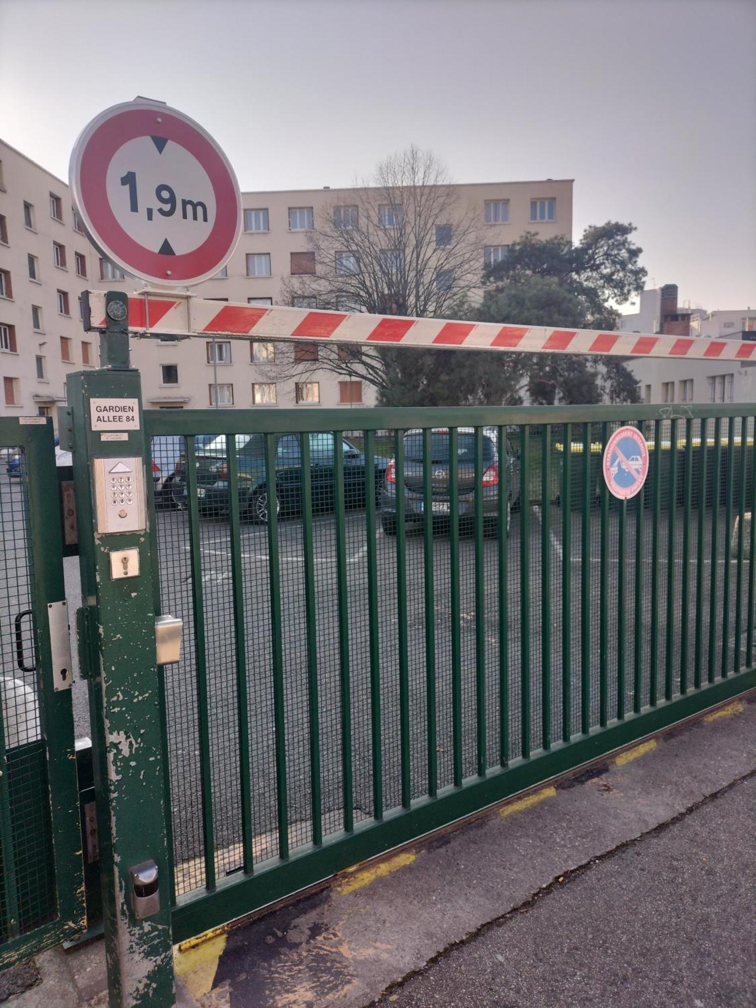 Jolie Appartement Proche Tramway Vénissieux Extérieur photo